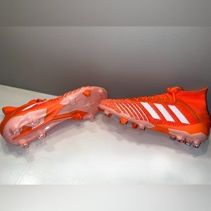 Size 7 (29 cm) (US). New Adidas Predator soccer cleats. Right shoe is .5 larger